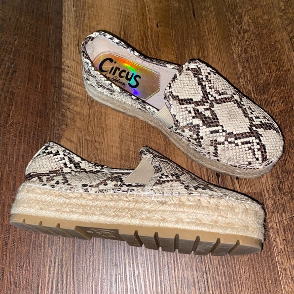 Platform Slip-Ons - Picture 1 of 6